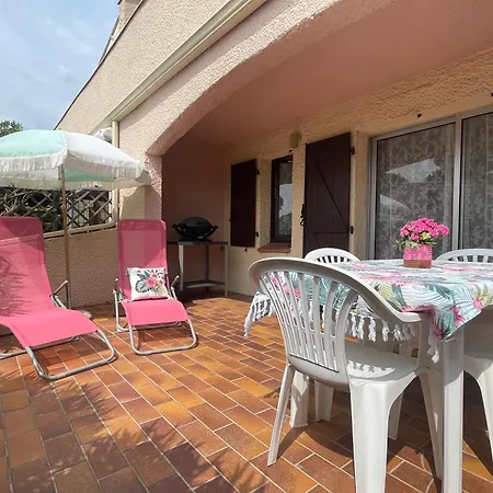 Apartmán Rez-de-jardin Pinede Piscine Clim Proche Village Naturiste 230 *